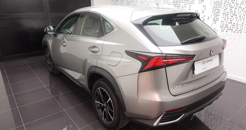 Lexus NX cena 146900 przebieg: 120082, rok produkcji 2019 z Włodawa małe 106